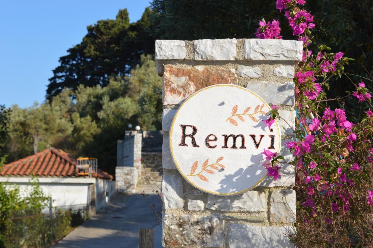 Remvi Apartments Skopelos Dış mekan fotoğraf